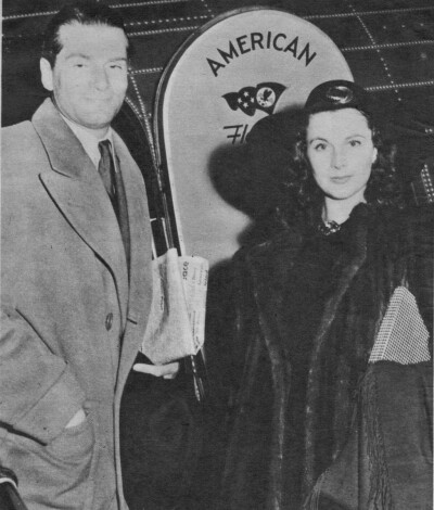 #Vivien Leigh# Vivien and Olivier waved goodbye to America on Dec. 28, 1940. They had been responsible for raising about a million dollars for British aid before they left. ​​​​