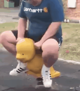 好看的皮囊千篇一律，有趣的灵魂200多斤#搞笑# ​