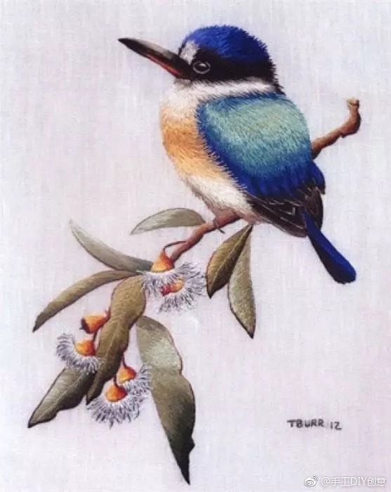 手工花鸟刺绣 ​