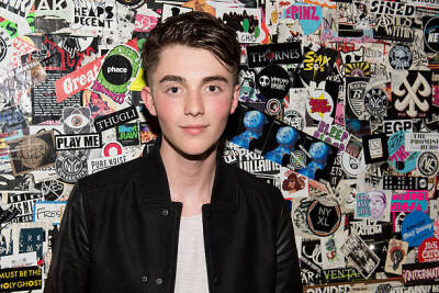 
GREYSON CHANCE
格雷森.蔡斯
灰森
ʚتɞ