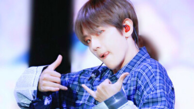 边伯贤~橙光背景~｡◕‿◕｡几宝ぴ