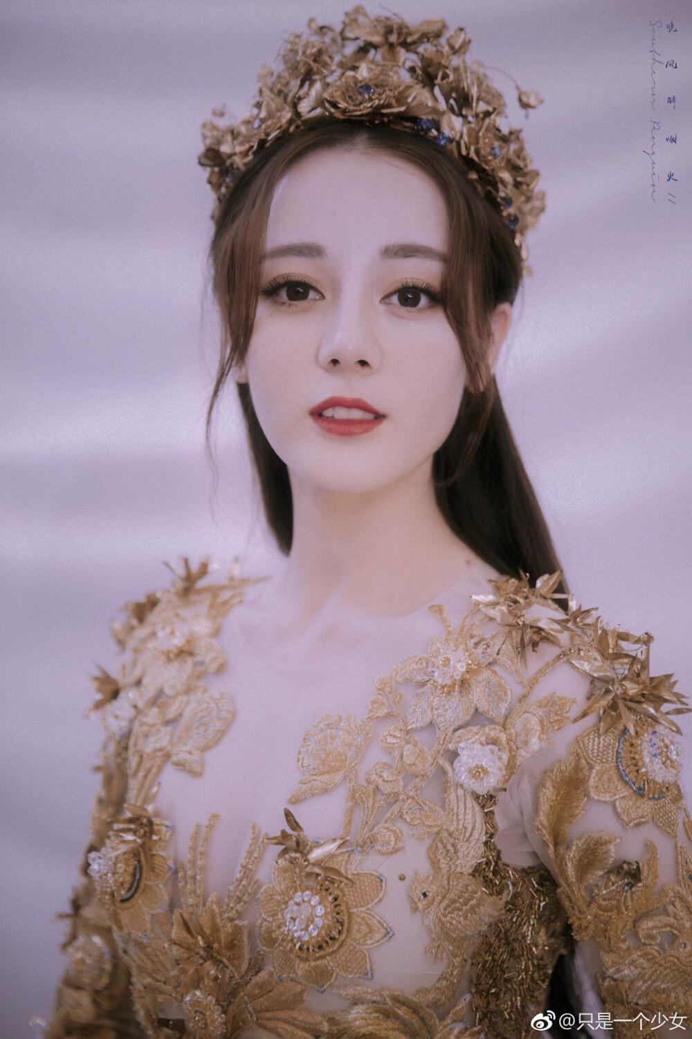 迪丽热巴 金鹰女神