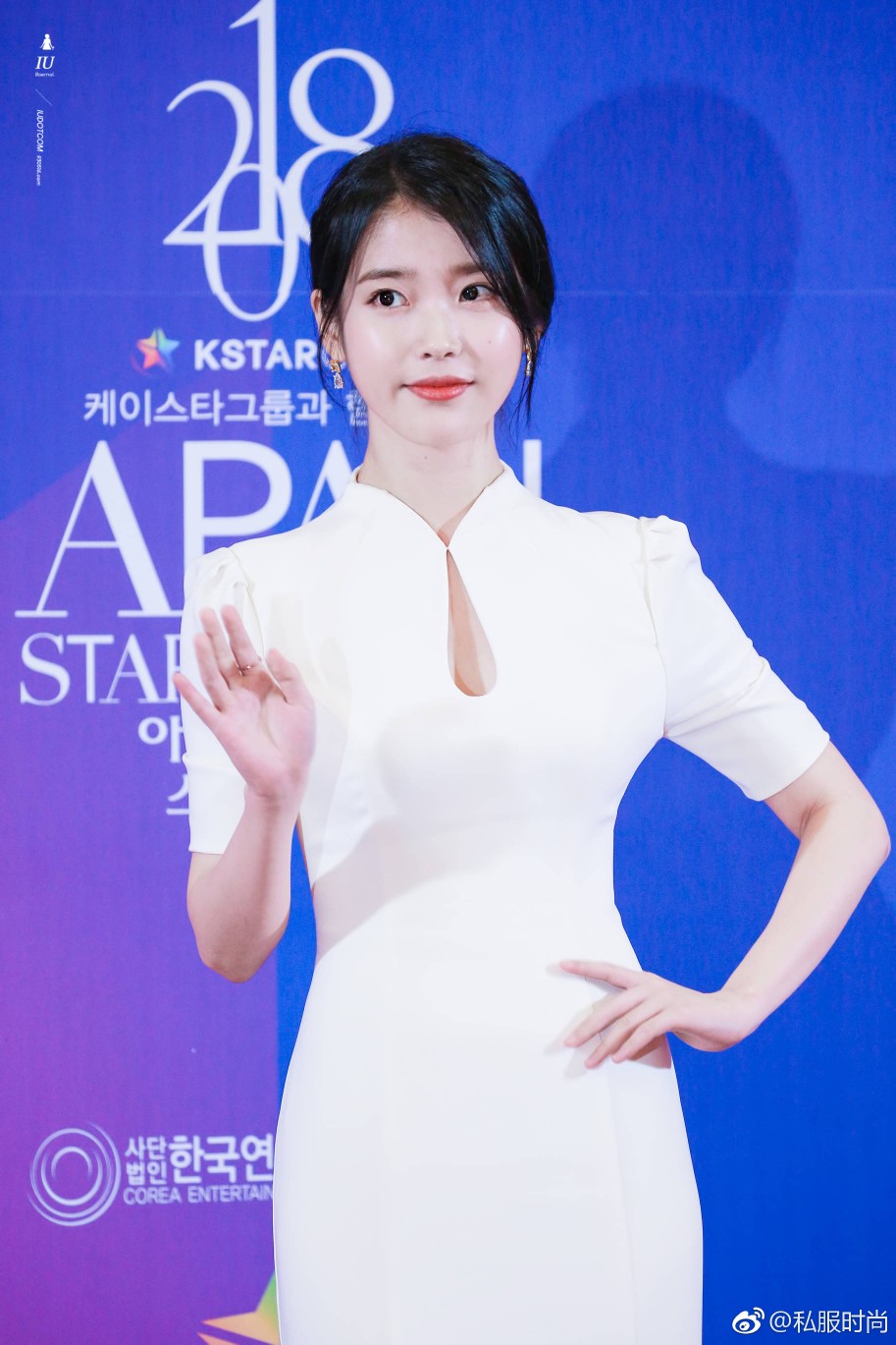 #IU# 李知恩红毯抓拍，小仙女下凡～ ​