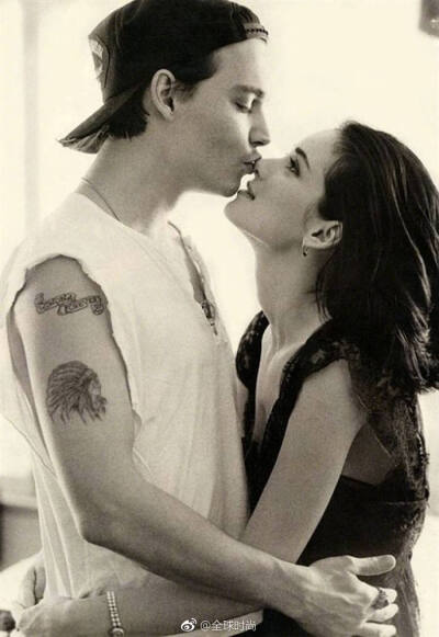 时尚明星JohnnyDepp &amp;WinonaRyder ，最喜欢的情侣合影，没有之一！ ​