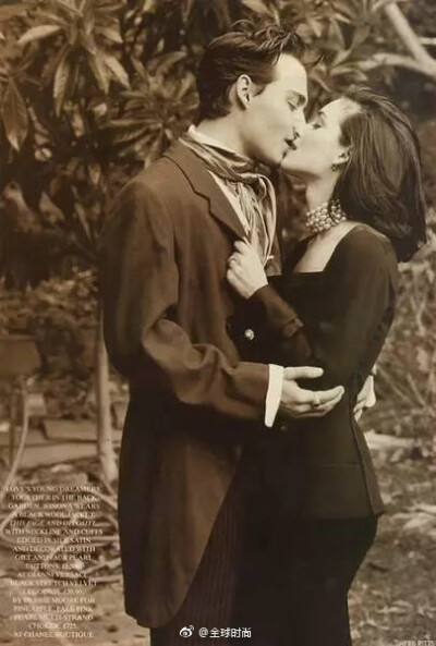 时尚明星JohnnyDepp &amp;WinonaRyder ，最喜欢的情侣合影，没有之一！ ​