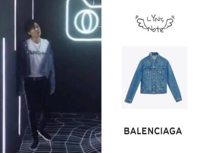 摩登兄弟刘宇宁的时装笔记
2018.10.20 广告拍摄
外套|Balenciaga 经典牛仔刺绣夹克
T恤 |Supreme 18FW liquid tee
