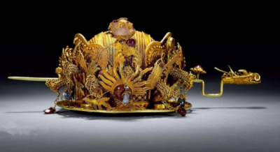 【金累丝镶宝石花冠】