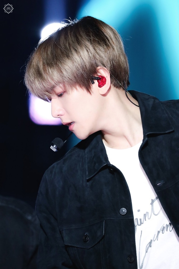 边伯贤 .BAEKHYUN 【更图】181020 BOF开幕式【Lucete My B】