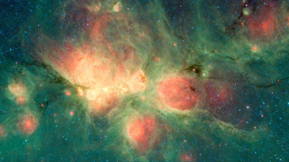 猫爪星云(cats paw nebula),这里是银河系的一个恒星形成区,距离我们