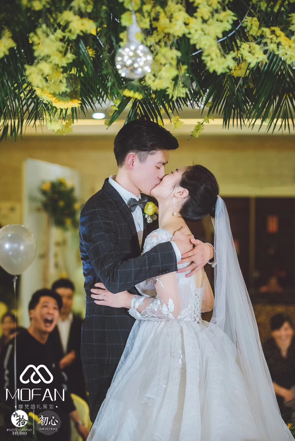 @摩梵婚礼wedding
现场片
你有故事 我有策划
还在等什么
属于你的专属定制婚礼就在摩梵
赶紧来吧