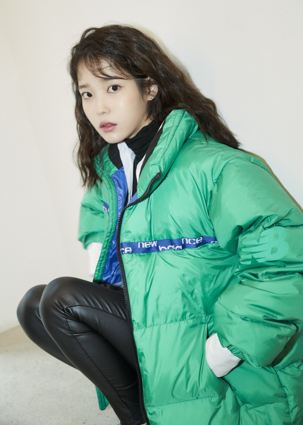 IU 李知恩 李智恩 New Balance 代言图