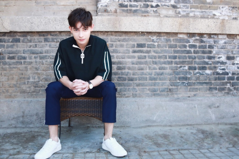 出镜：萨沙
来源：微博