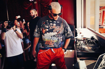 DJ SNAKE