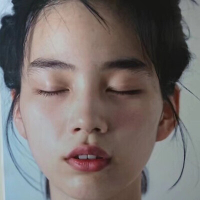 能年玲奈
女头
是好看的小仙女，这不是马思纯吧（ '▿ ' ）