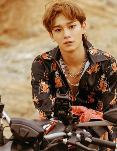 五辑《DON’T MESS UP MY TEMPO》预告照 chen