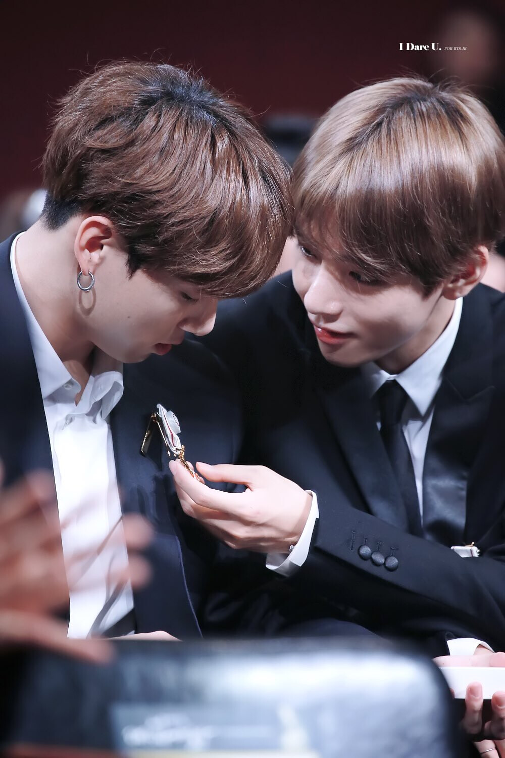 jungkook田柾国v金泰亨bts防弹少年团201810242018大韩民国艺术赏