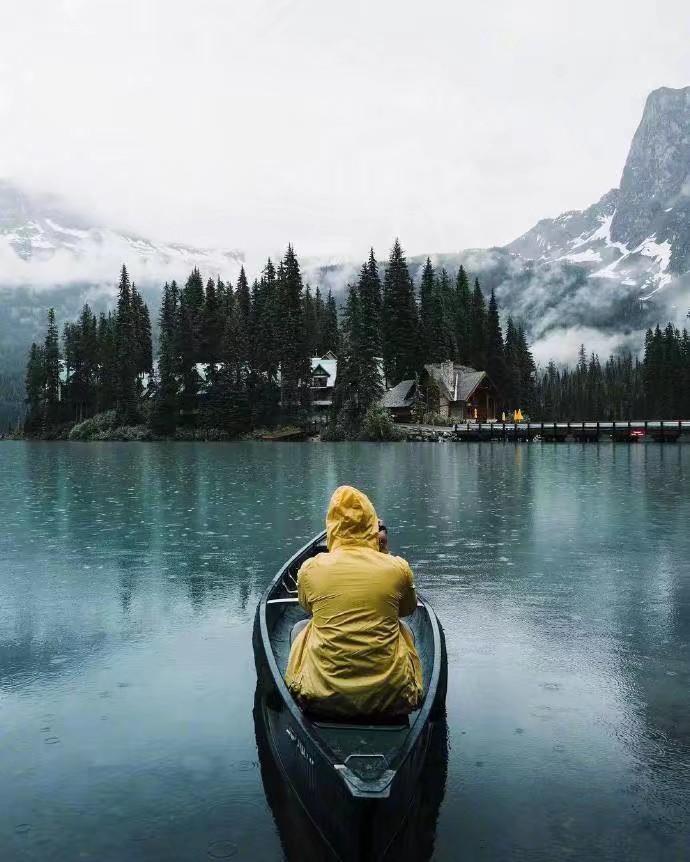 加拿大班夫国家公园的梦莲湖Moraine Lake，加拿大真是值得一去的地方 ​​​​