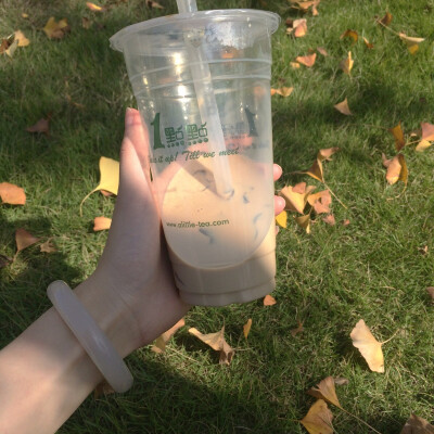 手机图，不想修了:)日常