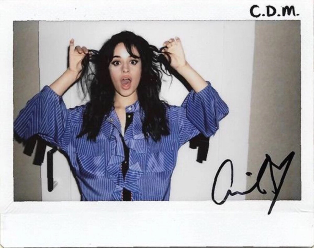 Camila Cabello 卡妹