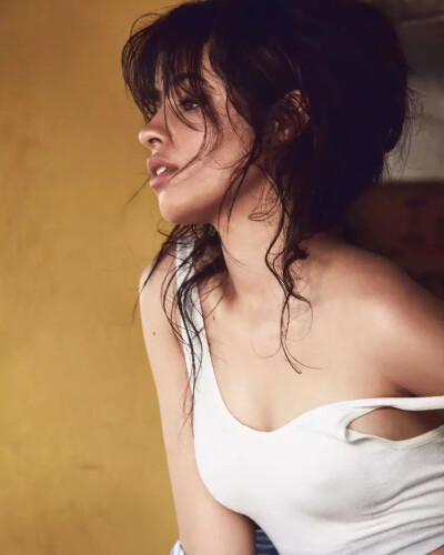 Camila Cabello 卡妹