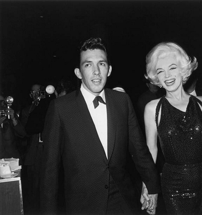 #Marilyn Monroe# at the Golden Globe Awards with screenwriter Jose Bolanos at the Beverly Hilton Hotel on March 5, 1962. 