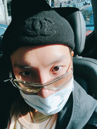 郑号锡JHOPE