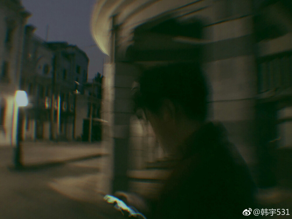 又在玩手机，啊啊啊啊啊啊