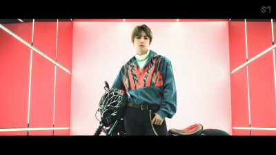 #和exo携手同行# #EXO#
181031 EXO正规五辑《DON’T MESS UP MY TEMPO》
TEMPO MV 预告 截图 Part.1
