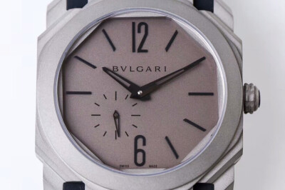 【OB Factory出品】V2版到货 原版复刻 [色][色]BVLGARI 宝格丽OCTO系列最新超薄全自动机械腕表横空问世，八角形设计，顶级做工，壳套打磨完美，搭载市场唯一改装珍珠陀机芯！7点独立小秒，走时精准稳定，是一块屹立…