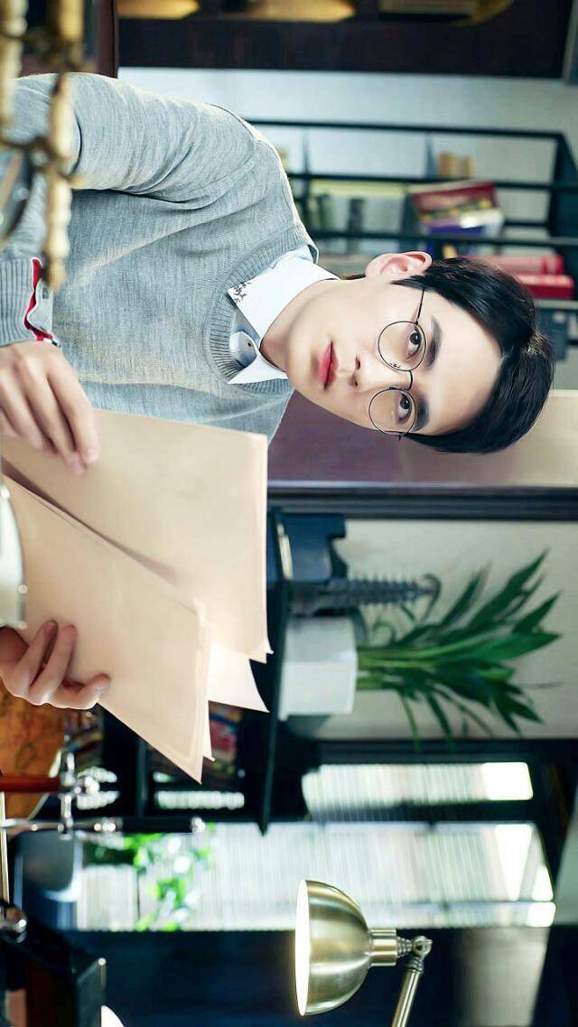 对于巍巍的感觉，是好像最爱的那个前任