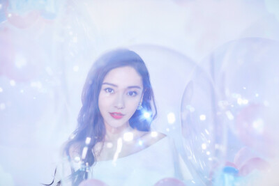 angelababy //181104 魔都网红地标立白体验馆