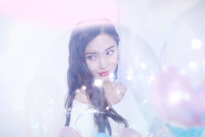 angelababy //181104 魔都网红地标立白体验馆