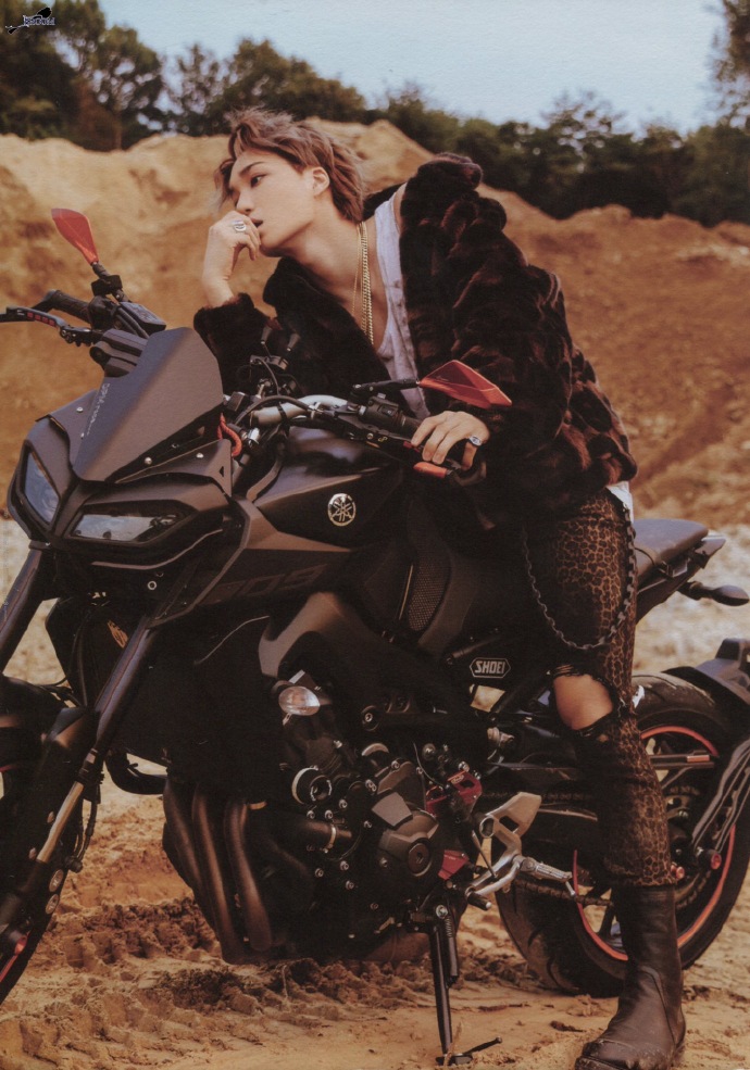 金钟仁【Broom_120408】181104 DON'T MESS UP MY TEMPO MODERATO Ver. 专辑内页