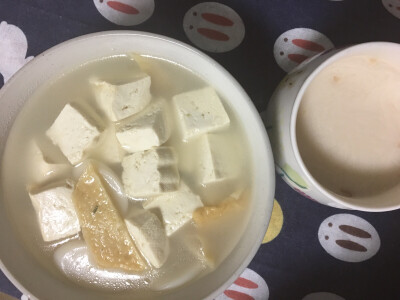 豆腐汤（鱼豆腐+年糕）
30/10/18 早