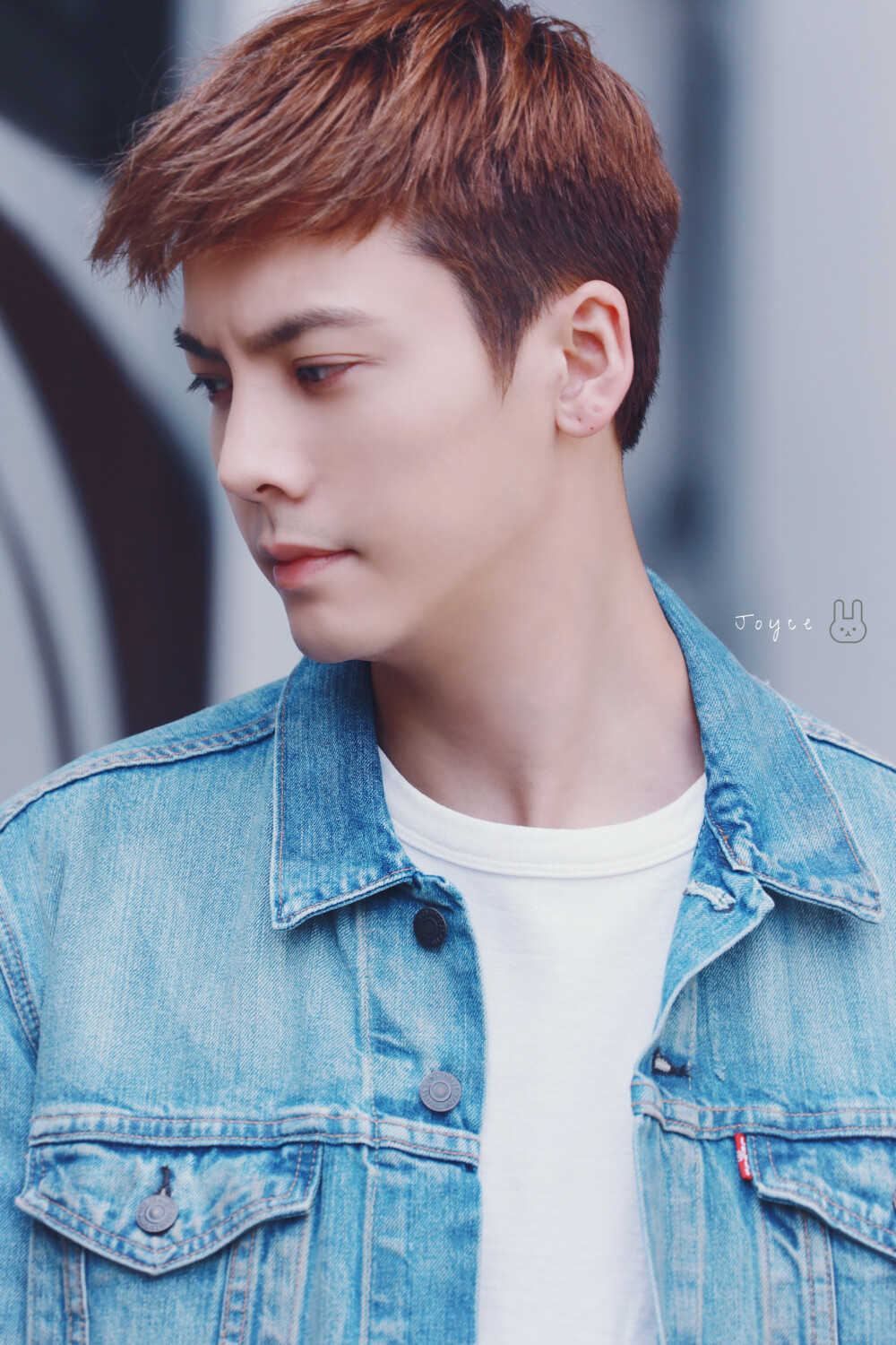 【陈伟霆 William Chan】风暴舞 李俊杰 探班 3344 x 5017 px (图源：微博 @joycelelejoy很等等 weibo.com/6312971464/H1GKQEJ5t)