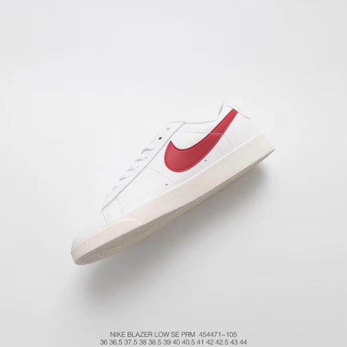 耐克Nike Blazer Low 开拓者百搭板鞋“全白米白底红勾”！
货号：454471-105