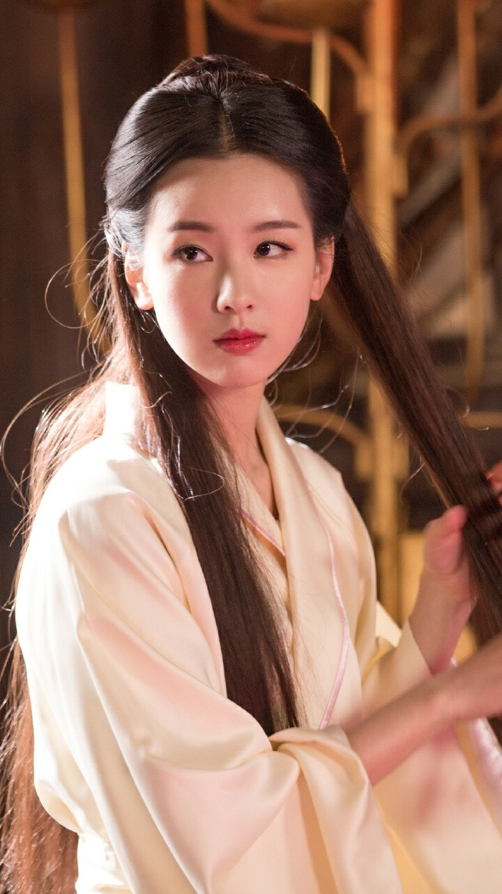 鸣鸿传王诗诗陈都灵