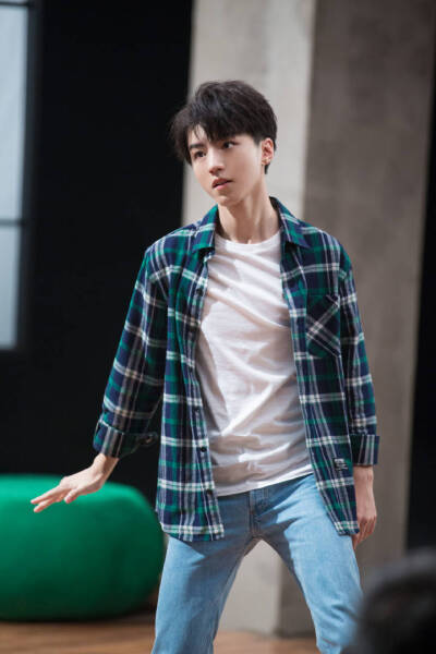 会发光的王俊凯