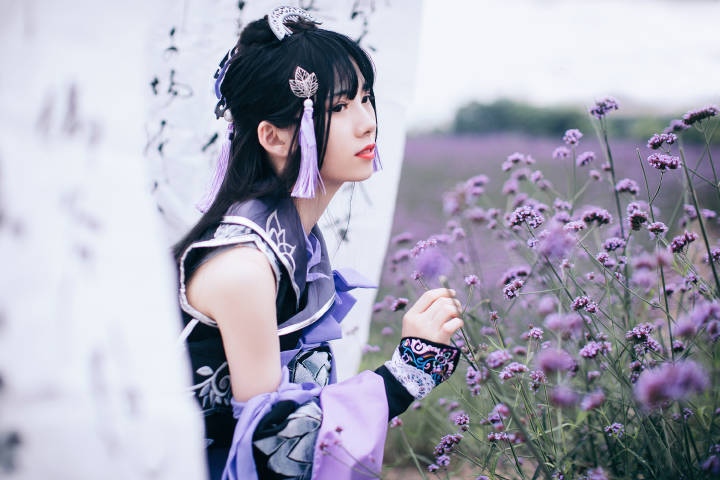 #剑网3九周年##剑网3COS##万花#
不求独避风雨外
只笑桃源非梦中
燕云花姐&破军花萝：@烟寺倾
摄影&后期&排版&文案：@-素昭-
后勤小天使：@烟烟的四季奶青
妆造：自理