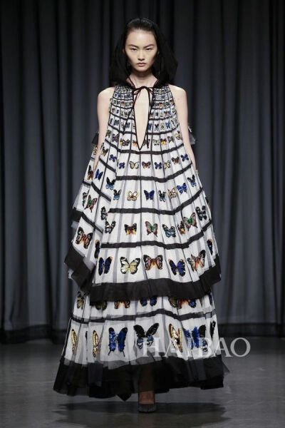 2019春夏伦敦时装周：Mary Katrantzou