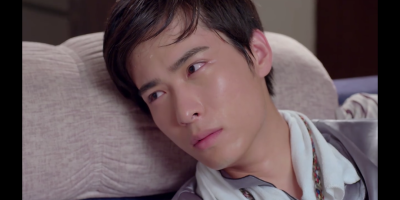 吴昊泽是在我叫郝聪明之笨蛋爱上两个你这部电视剧演的是两个角色，第一个是池氏集团公司的池墨总裁，还有一个是温柔体贴可爱暖男的宋晓晓。