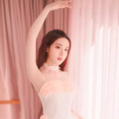 眼熟我小释哥，发布的小姐姐女头像❤️