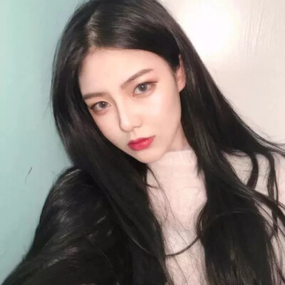 眼熟我小释哥，发布的小姐姐女头像❤️