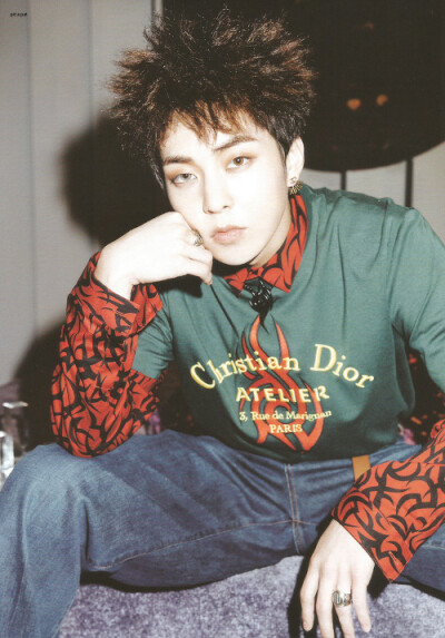 EXO XIUMIN 金珉锡 Cr. twitter: xo_pitapat ​ ​​​ ​​​​