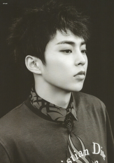 EXO XIUMIN 金珉锡 Cr. twitter: xo_pitapat ​ ​​​ ​​​​
