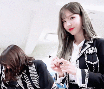 虽然我过得不好但希望你一直快乐啊小琏。