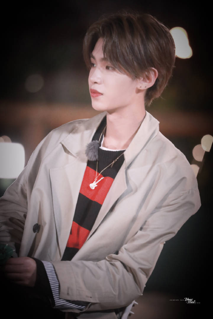 黄明昊