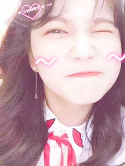 红贝贝 Red Velvet 金艺琳 YERI yeri(沙雕头像) 壁纸 这是什么小仙女啊啊啊啊
内含自截！！！！自制！！！！
by：伭卿94Jasmin/Jasmin是我