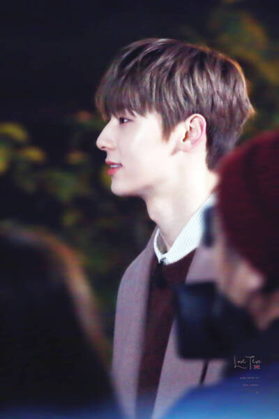 welcome back - hwang minhyun