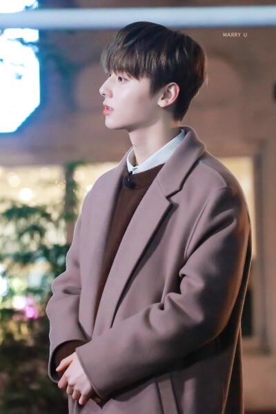 welcome back - hwang minhyun